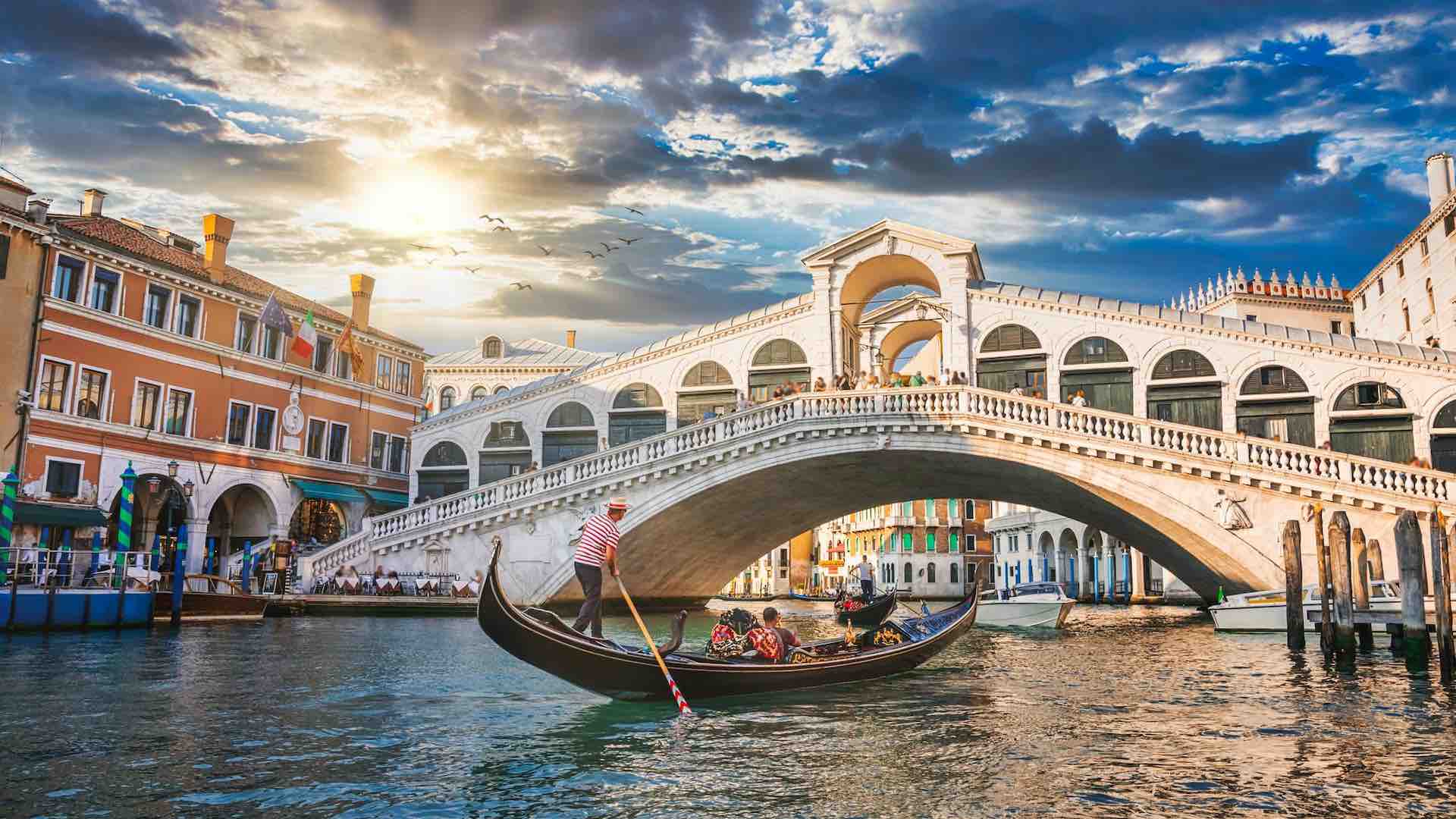 Venice to charge day visitors €5 starting next year